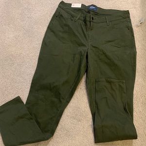 Military Green Pants (NEVER WORN NWT)